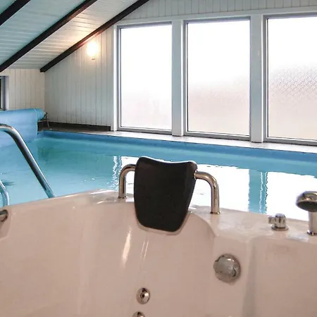 Dom wakacyjny Awesome In Hvide Sande With Sauna *